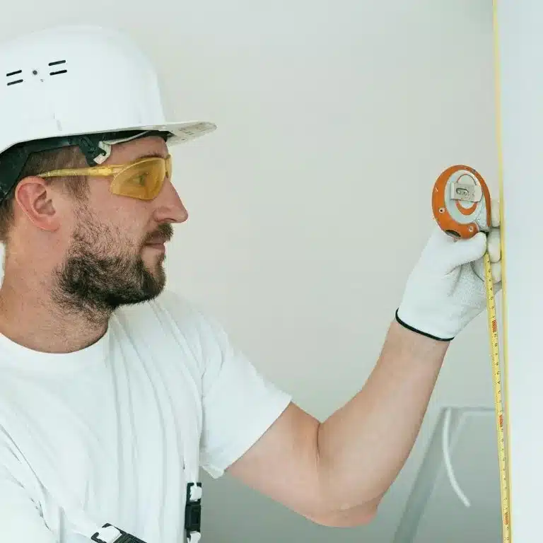 a hard riddle about a tape measure