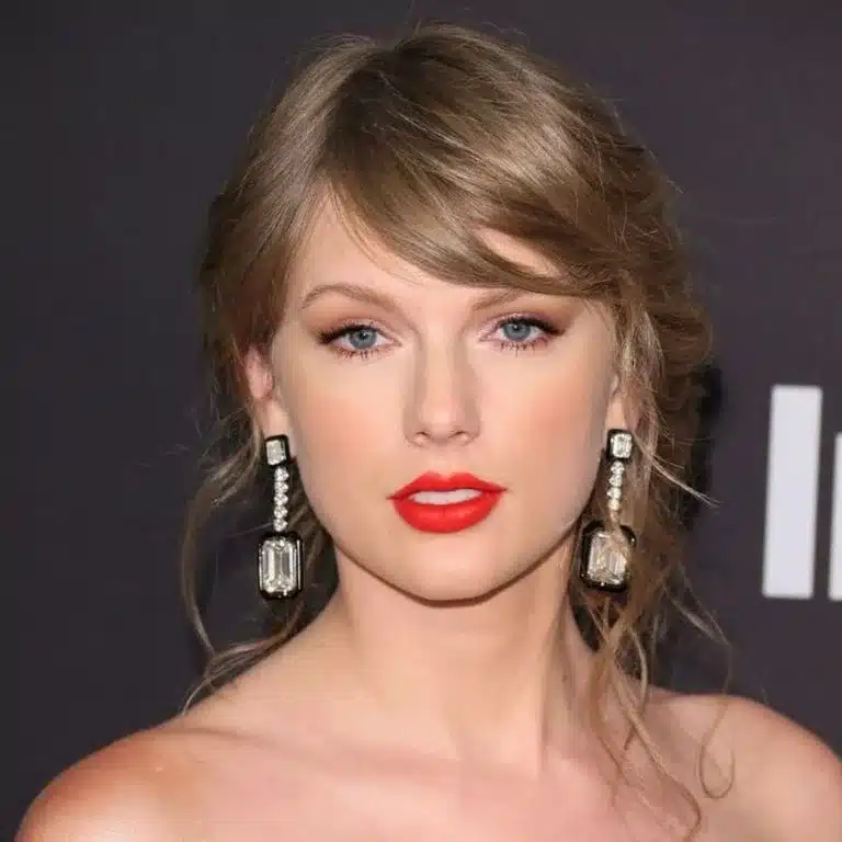 80+ Taylor Swift Quotes About Friendship