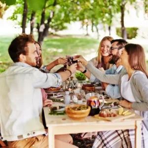 80+ Thanksgiving Friendship Quotes to Celebrate Gratitude and Good Company
